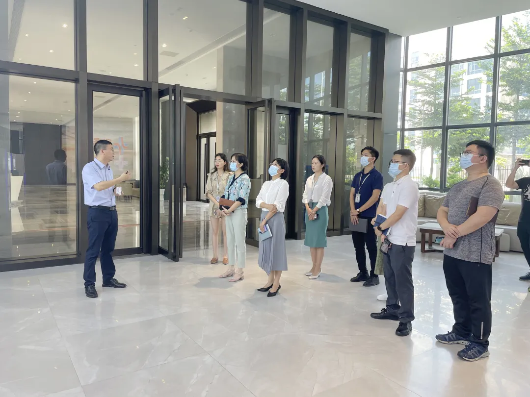 【園區(qū)新聞】南沙圖書館楊焱館長(zhǎng)、南沙區(qū)人社局李翠霞主任等一行蒞臨廣東醫(yī)谷考察交流