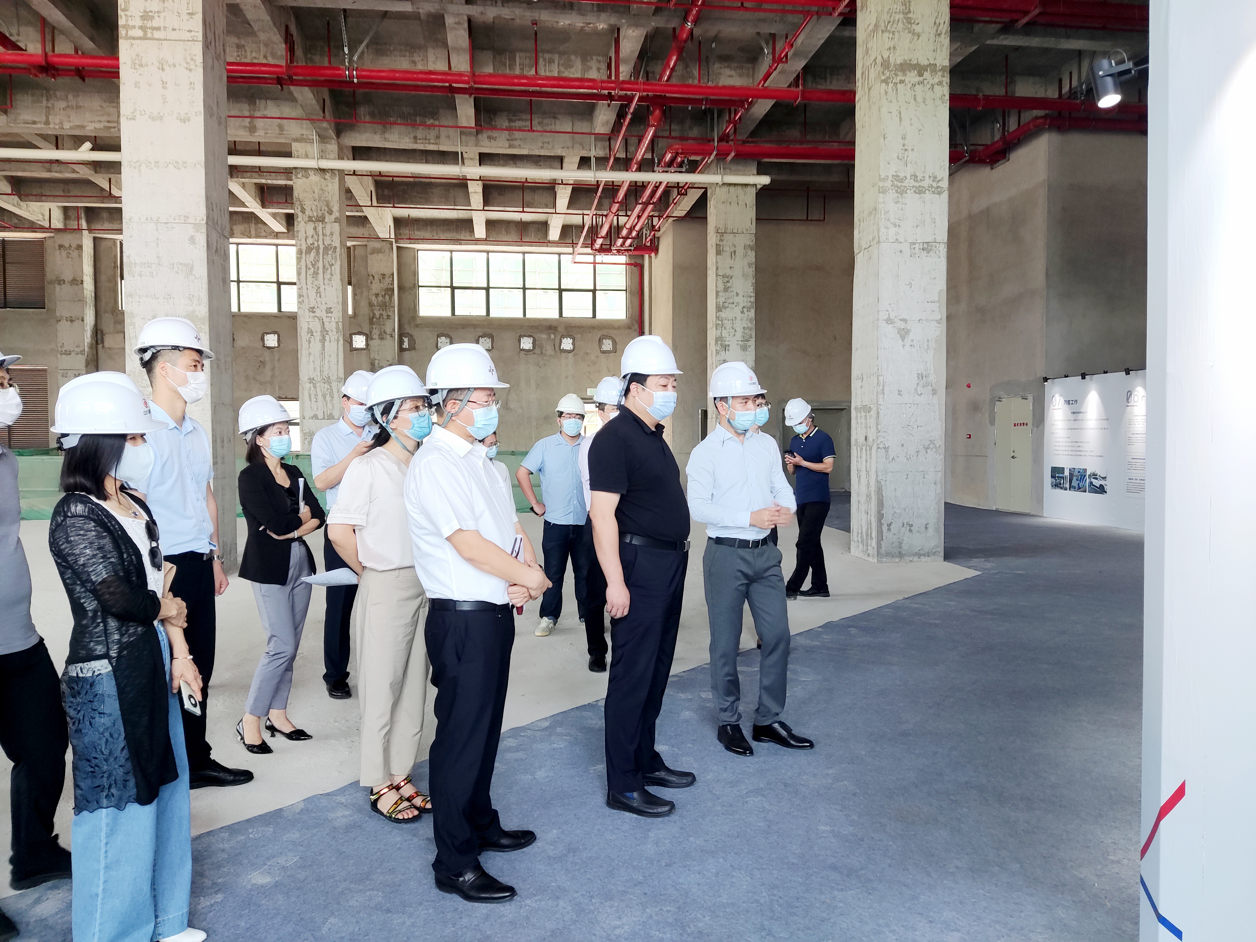 珠海市委副秘書(shū)長(zhǎng)陽(yáng)化冰率領(lǐng)產(chǎn)業(yè)第一專(zhuān)項(xiàng)督查組蒞臨廣東醫(yī)谷(珠海)醫(yī)療產(chǎn)業(yè)加速基地督查并指導(dǎo)建設(shè)工作