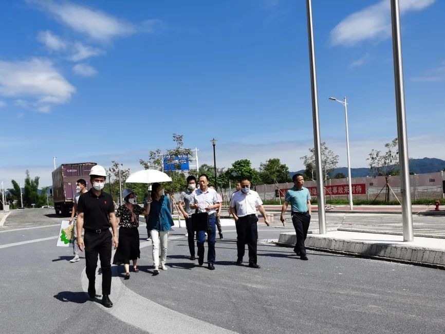 珠海市科技創(chuàng)新局副局長傘景輝一行蒞臨廣東醫(yī)谷（珠海）醫(yī)療產(chǎn)業(yè)加速基地考察指導