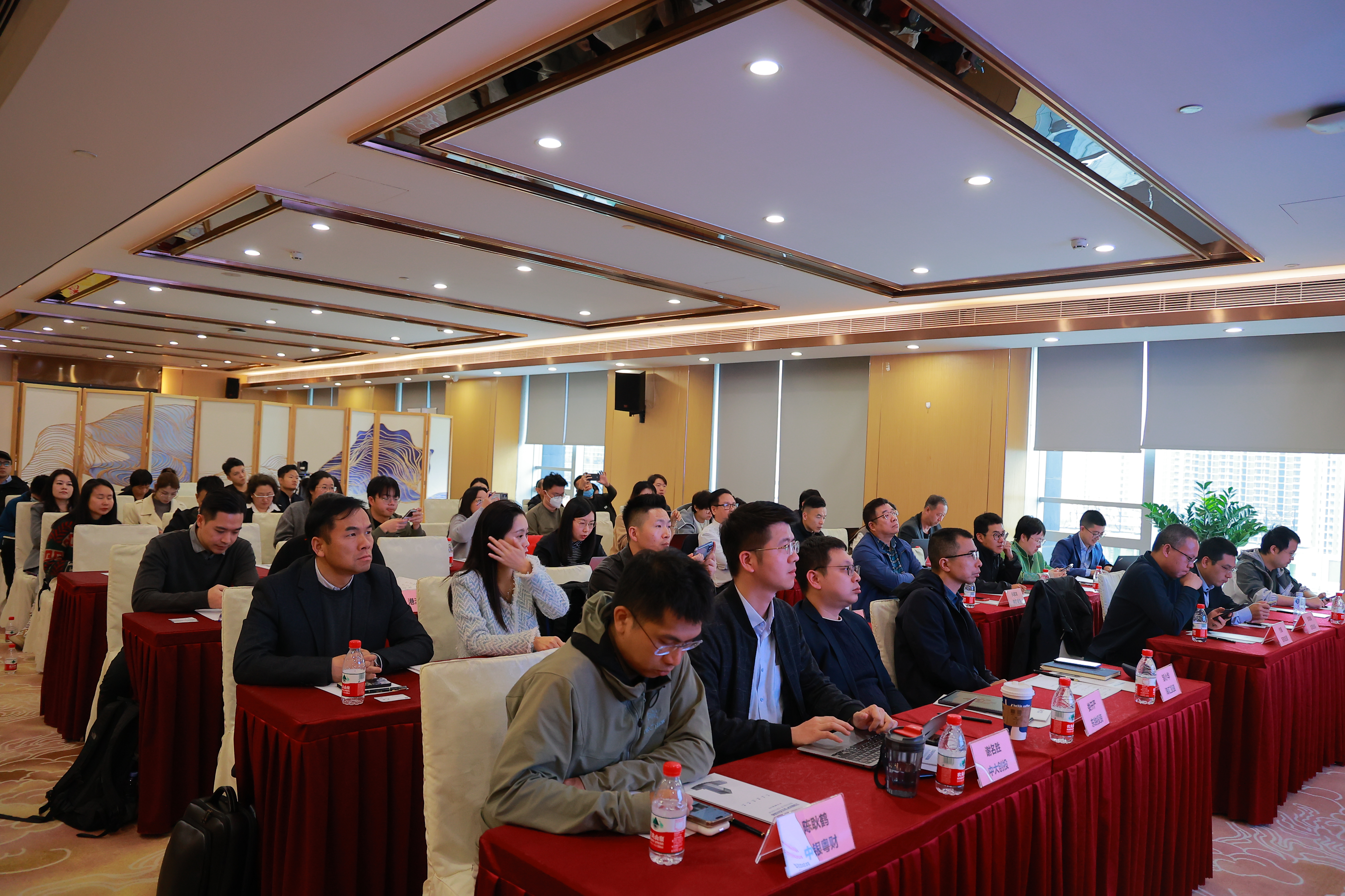 讓世界看見中醫(yī)藥！中藥高質(zhì)量發(fā)展的“四維突破”